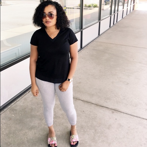 Meet your Posher, Tolulope - Picture 3 of 6